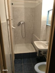 Inchiriez garsoniera