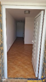 Apartament 3 camere, 140mp, cu acces auto in curte si facilitati, Prej