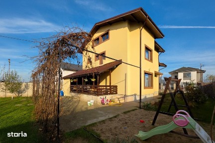 Vila spatioasa in Ciorogarla, teren 656 mp, mansarda 80 mp