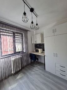 Persoana fizica vand garsoniera str Lacramioarelor, et 2