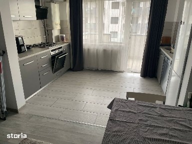 INCHIRIEZ apartament 2 camere, renovat,zona Vasile Aaron