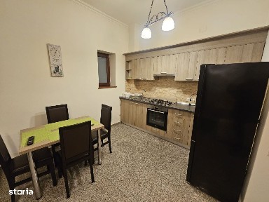 Apartament cu 2 camere, de vânzare în Curtea de Argeș.