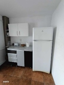 Inchiriez apartament 3 cam Brazda lui Novac