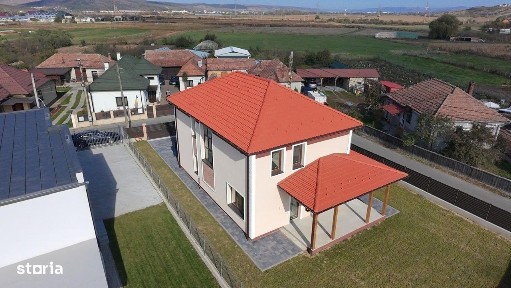 Casa P+E cu CF la zi Apahida central, sup.152 mp util,teren 601 mp.