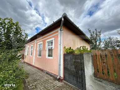Casa de vanzare cu 3 camere aproape de Baile Sarate - Ocna Mures