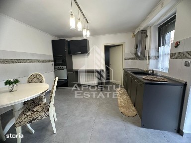 Casa individuala cu 4 camere,2 bai,mobilata,Calea Lipovei