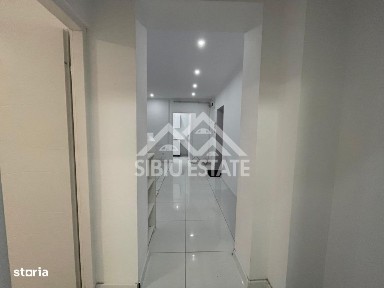 Spatiu comercial LA PRET DE APARTAMENT in Sibiu cu s. utila 56 mp.- Zo
