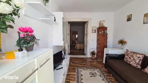 Casa din caramida situata in centrul vechi pe strada A.I.Cuza