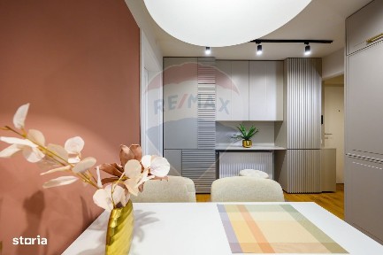 Apartament renovat, modern, cu 3 camere, de vânzare în Grigorescu