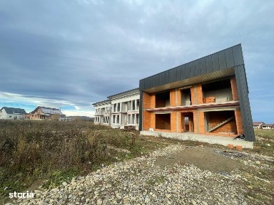 CASA LA ROȘU 220 MP | ZONA RETRASA CU VEDERE PANORAMICA| MARGINEA