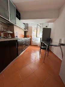 Inchiriez apartament 3 camere modern VITAN Barzesti