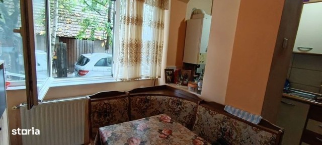 Vand Garsoniera zona Astra. Parter