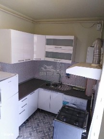 Garsoniera decomandata balcon parcare zona Turnisor