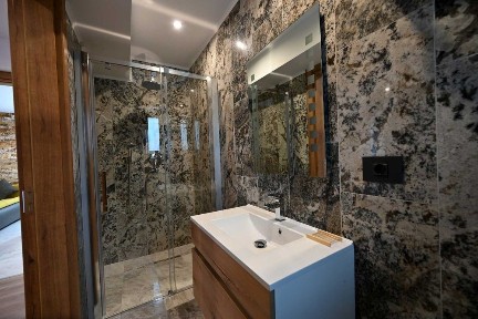 Apartament 3 camere de lux cu licenta turistica in hotel in Predeal