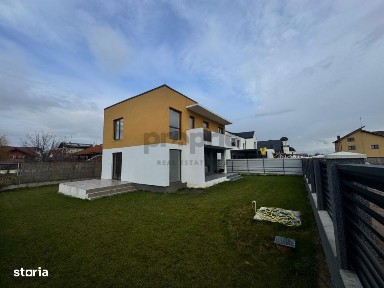 Casa de vanzare | 5 camere • 3 bai • 415 mp teren | Harman