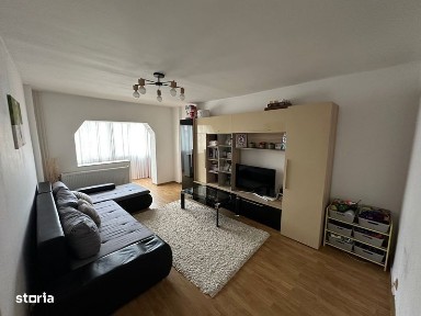 Vans apartament 2 camere decomandat