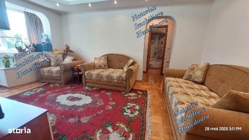 Central, două camere amenajat complet, zona Union - Sanitas, Huned.