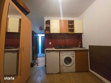 Inchiriez garsoniera