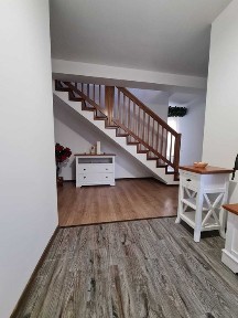 Vând duplex zona Arex 156m2 utili