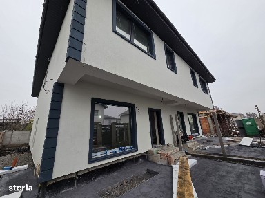 Duplex central 5 camere 190 mp Cristalului P+1+M, nou, modern, 3 bai