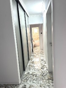 Proprietar Vând apartament 3 camere/etaj2