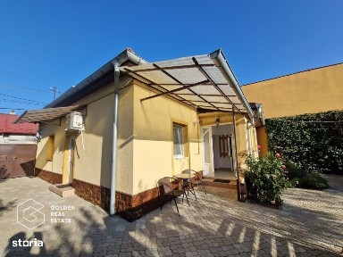 Casa frumos amenajata, 4 camere, 2 bai, curte proprie, zona linistita