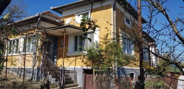 Vând casa Budacu de Jos