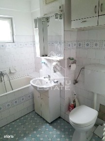 Apartament 3 camere,etaj2, centrala proprie, zona Aradului