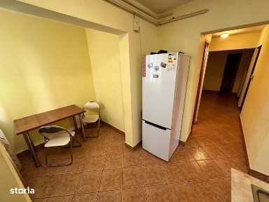 Chirie Ap 3 camere Centru Nou