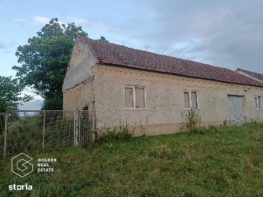 Casa cu 3 camere, comuna Birchis