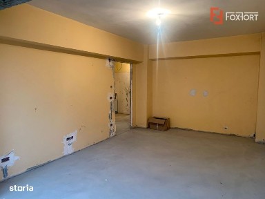 Apartament cu 3 camere, decomandat, zona Iosefin