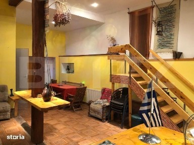 Proprietate cu 2 corpuri de cladire - ideala pentru pensiune sau loc
