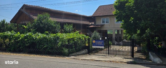 Casa / Pensiune de vanzare - Balta, Gorj