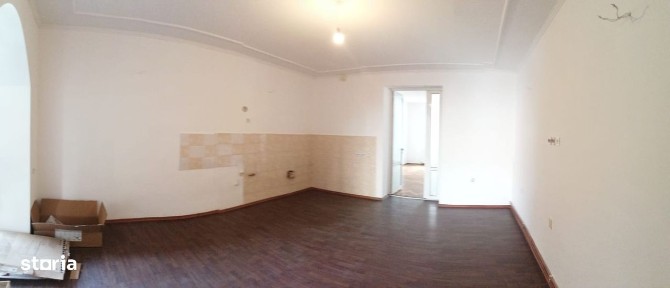 Oferim apartament la casa parter in inima oasului