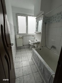 Vand apartament 2 camere comandate la Nitu Vasile !