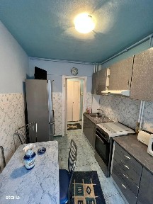 De închiriat 2 camere, Podgoria etaj 1, centrală proprie