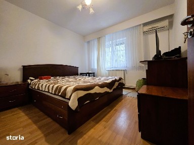 Apartament -3 camere str PODGORIILOR -etajul 2