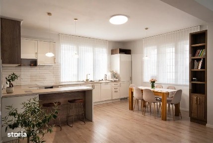 Casa moderna cu rafinament, lumina si eficienta energetica