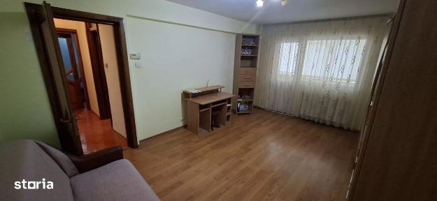 Etaj 2-Mioritei (str.Banatului)-2 cam decomandat-62 mp-centrala-PVC