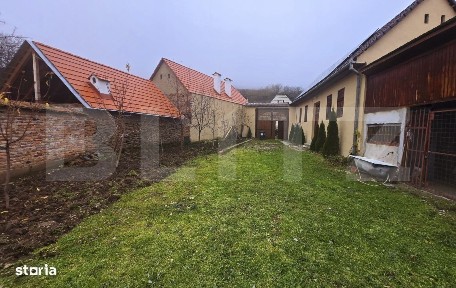 Casa individuala cu doua camere,60 mp utili, 500 mp teren, Carpinis