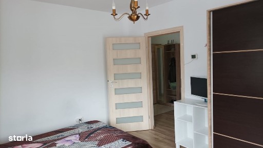 Garsoniera decomandată bloc nou - zona Tractorul