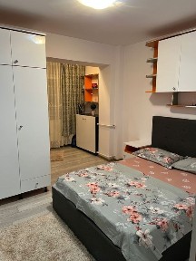 De închiriat apartament 2 camere