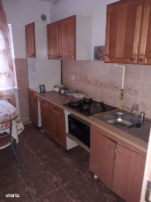 Apartament 2 camere de închiriat - Zona Dacia 400 € / lună