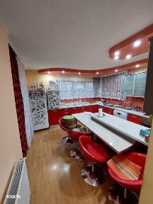 Vanzare- Casa cu etaj, suprafata utila de 223 mp