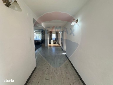 Casă / Vilă cu 5 camere de închiriat