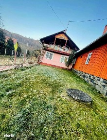 Casă cu 4 camere, peisaj Vladeasa in Sacuieu