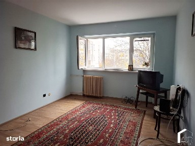 Apartament cu 3 camere, decomandat, zona P-ta Mihai Viteazu