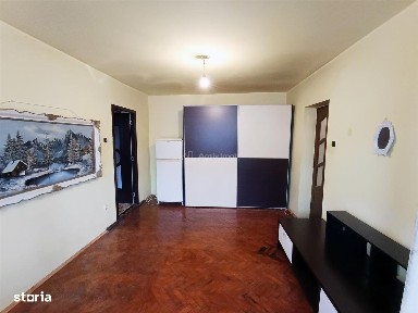 Apartament 3 cam. et. 2 in Moldova Nouă