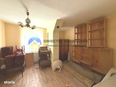 Apartament 3 camere de vanzare - Cartier Precista / Parter