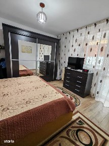 Apartament 3 camere Trivale, etaj 3, decomandat, centrala proprie